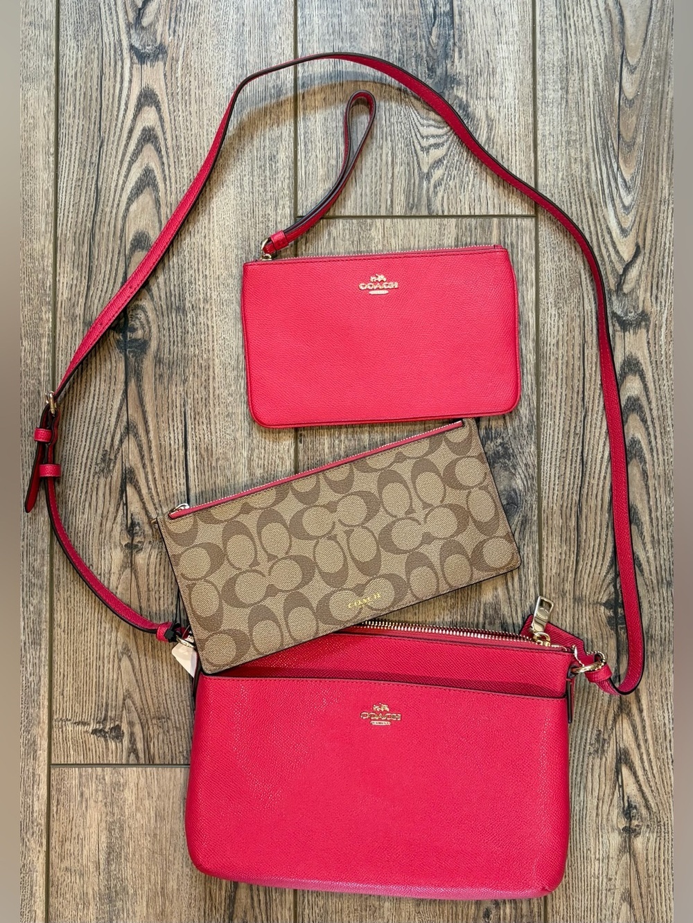 NWT Coach F57788 East West Crossbody + Matching Coach Wristlet Pink Signature
